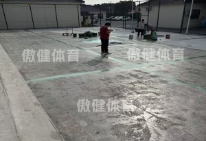 上海硅pu篮球场多少钱一平方，上海5mm硅pu材料打磨价格，杭州硅pu塑胶球场厂家价格表，硅pu篮球场地面施工图片视频，拉萨硅pu球场材料一般多厚，硅pu施工流程图片视频，8mm硅pu球场